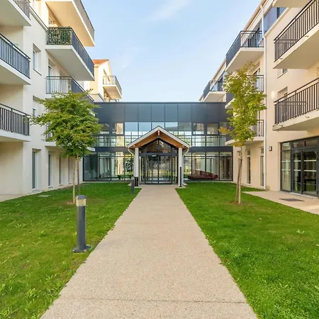 Quality Hotel apartamentowy Moissy-Cramayel