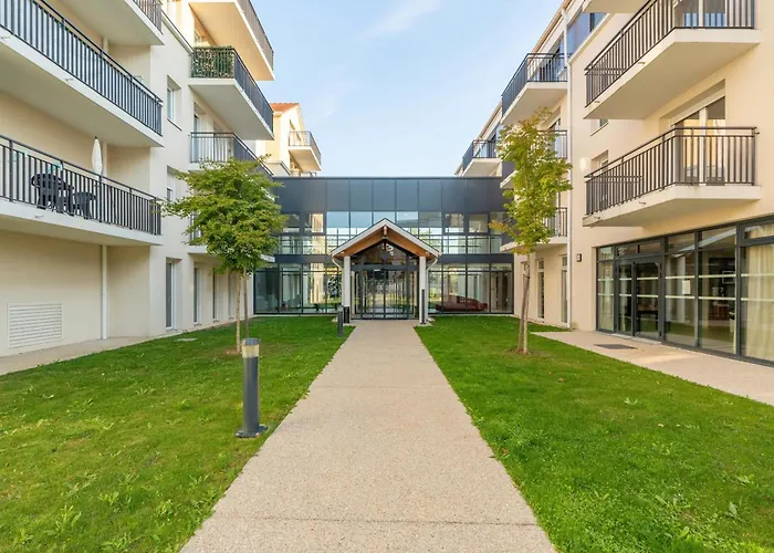 Quality Hotel apartamentowy Moissy-Cramayel